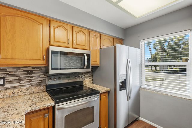 903 W Millard Court, Daytona Beach, FL 32117