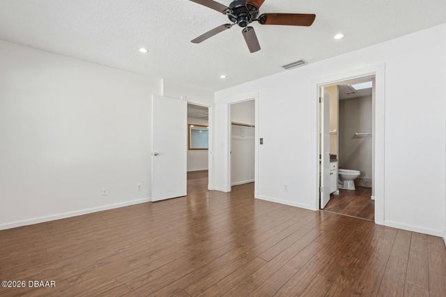 903 W Millard Court, Daytona Beach, FL 32117