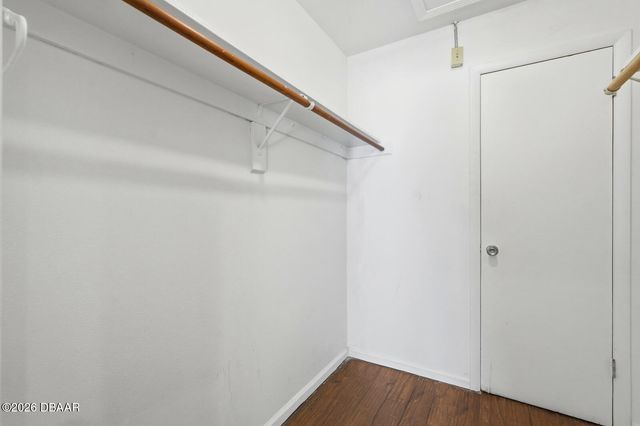 903 W Millard Court, Daytona Beach, FL 32117