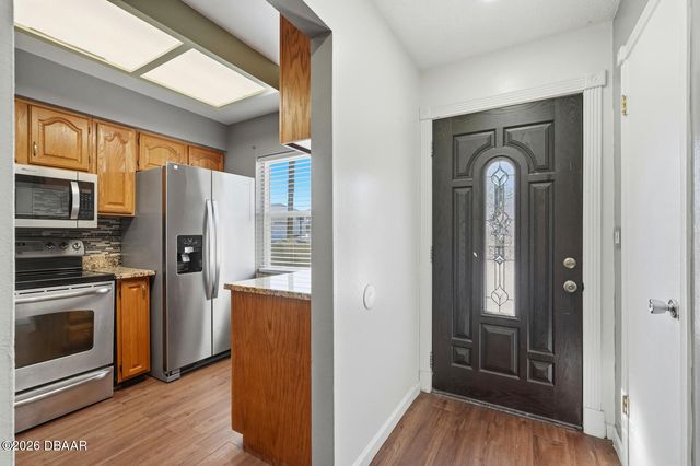 903 W Millard Court, Daytona Beach, FL 32117