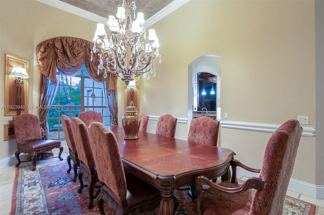 16740 Berkshire Ct, Southwest Ranches, FL 33331