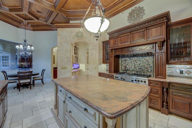 16740 Berkshire Ct, Southwest Ranches, FL 33331