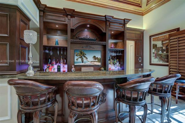 16740 Berkshire Ct, Southwest Ranches, FL 33331