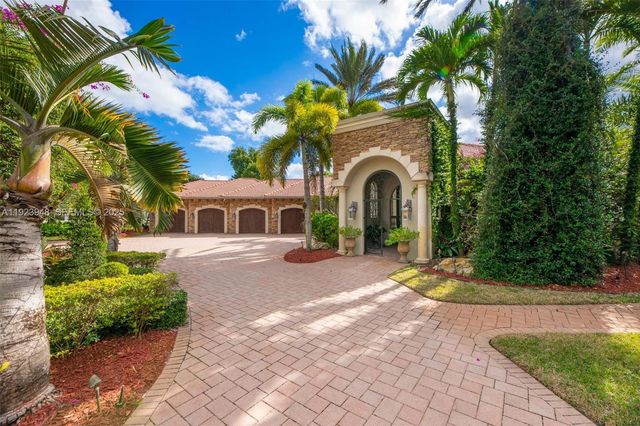 16740 Berkshire Ct, Southwest Ranches, FL 33331