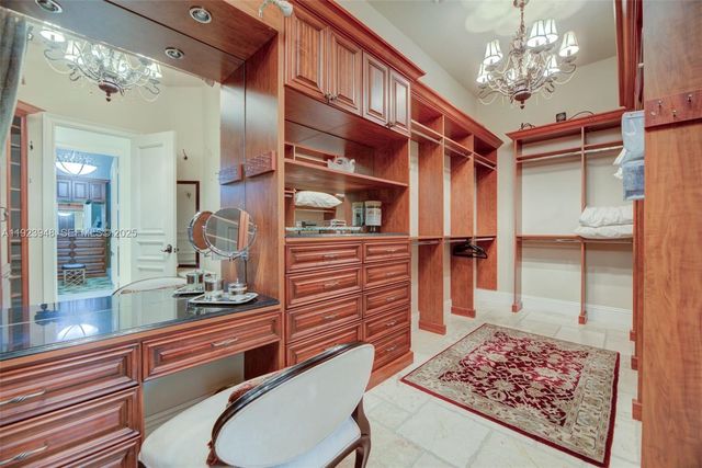 16740 Berkshire Ct, Southwest Ranches, FL 33331