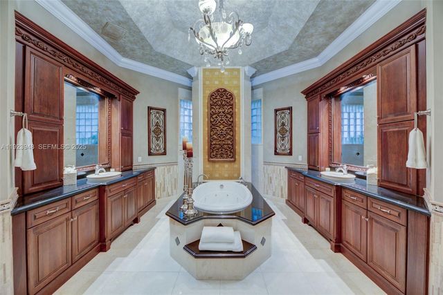 16740 Berkshire Ct, Southwest Ranches, FL 33331