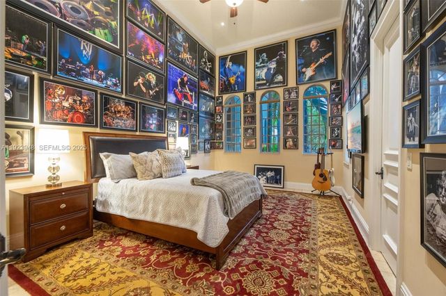 16740 Berkshire Ct, Southwest Ranches, FL 33331