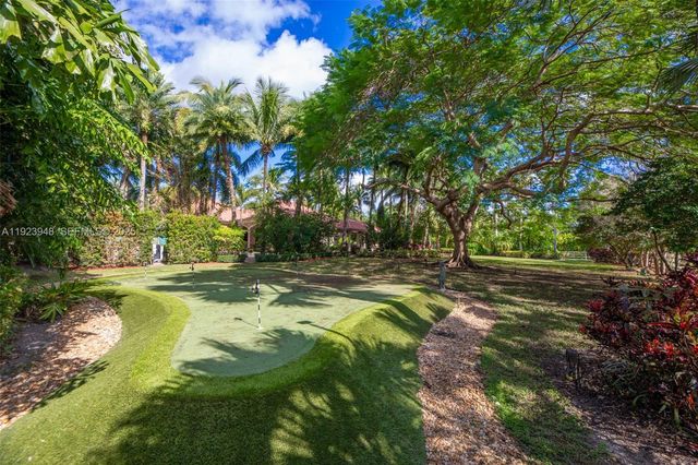 16740 Berkshire Ct, Southwest Ranches, FL 33331