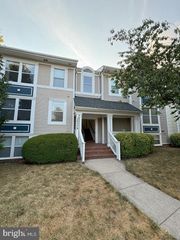 20579 SNOWSHOE SQ #301, Ashburn, VA 20147