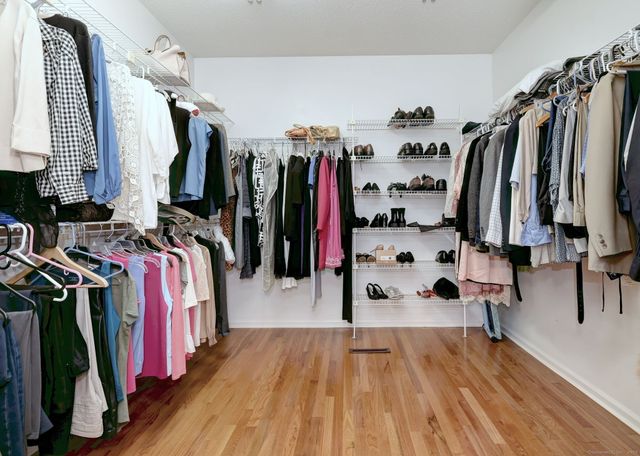 17 Bunker Hill Road, Woodbridge, CT 06525