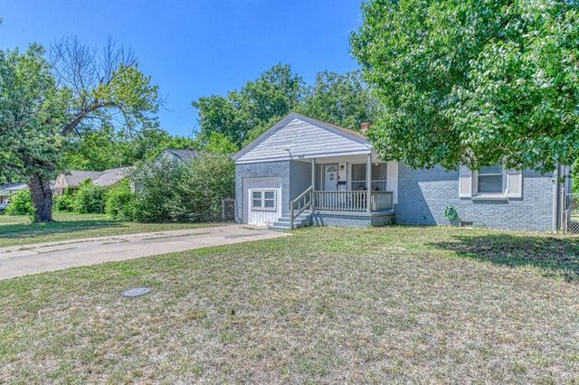 1405 NW Sheffield Road, The Village, OK 73120