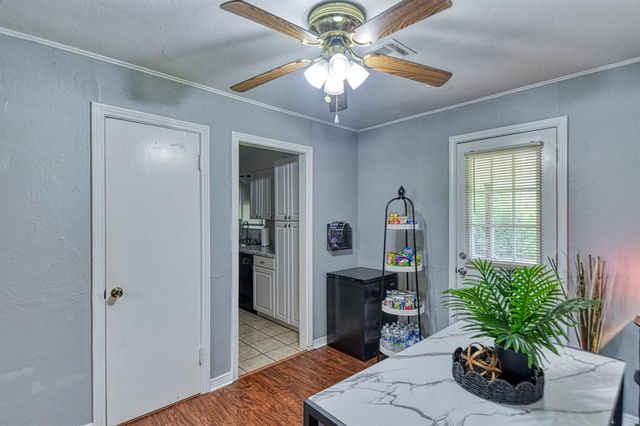 1405 NW Sheffield Road, The Village, OK 73120