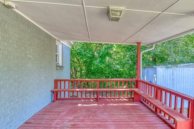 1405 NW Sheffield Road, The Village, OK 73120
