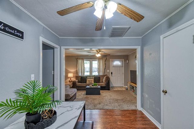 1405 NW Sheffield Road, The Village, OK 73120