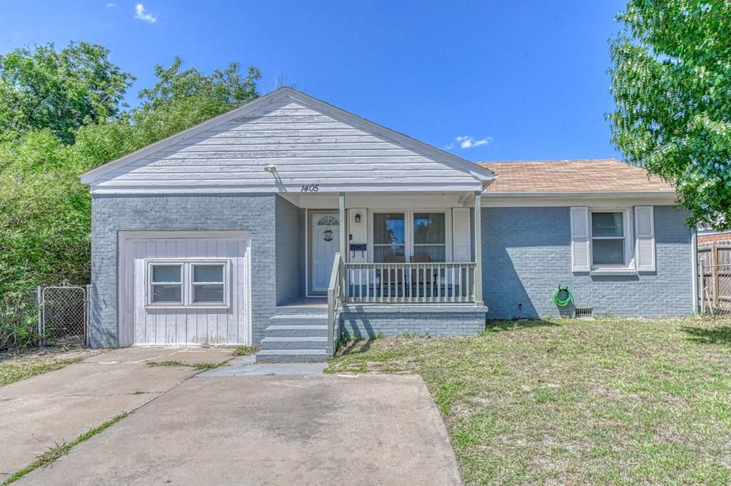 1405 NW Sheffield Road, The Village, OK 73120