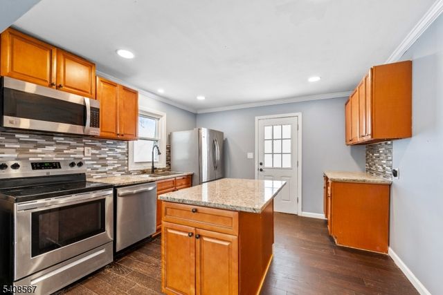 50 E Shore Dr, Vernon Twp., NJ 07462