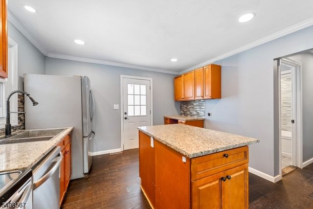 50 E Shore Dr, Vernon Twp., NJ 07462