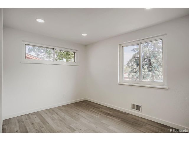 961 E 83rd Pl, Denver, CO 80229