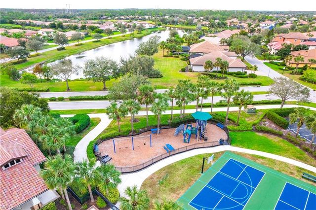 10234 Ashbrook CT, Fort Myers, FL 33913