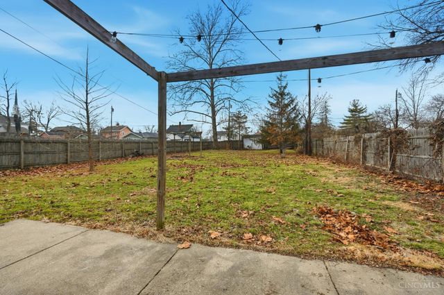 14 Santa Fe Road, Middletown, OH 45042