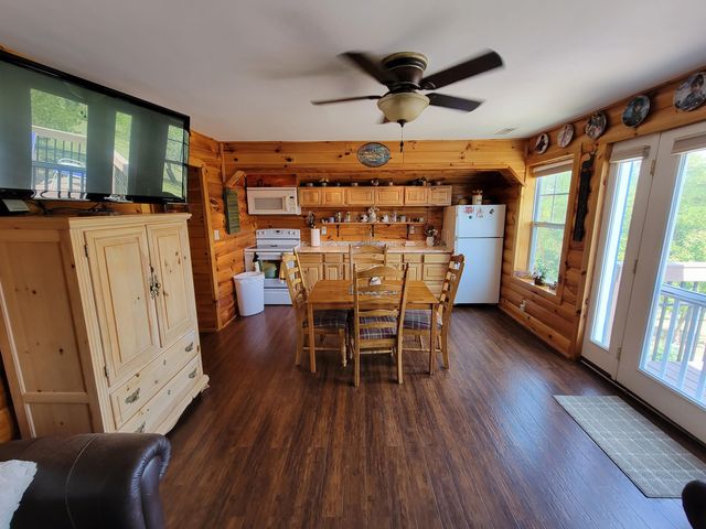 220 Old Eagle Tunnel Road, Glencoe, KY 41046