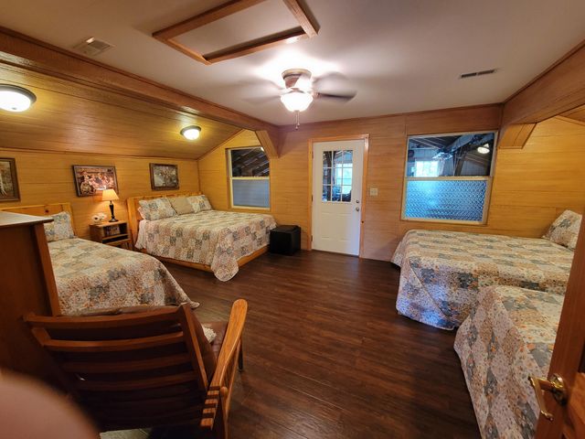 220 Old Eagle Tunnel Road, Glencoe, KY 41046