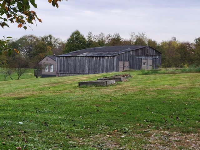 220 Old Eagle Tunnel Road, Glencoe, KY 41046