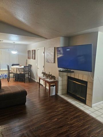 1677 Vallarta Cir, Sacramento, CA 95834