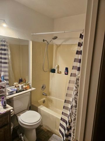 1677 Vallarta Cir, Sacramento, CA 95834