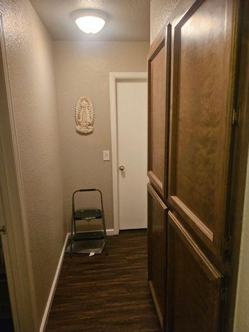 1677 Vallarta Cir, Sacramento, CA 95834