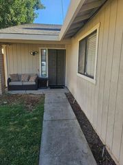 1677 Vallarta Cir, Sacramento, CA 95834