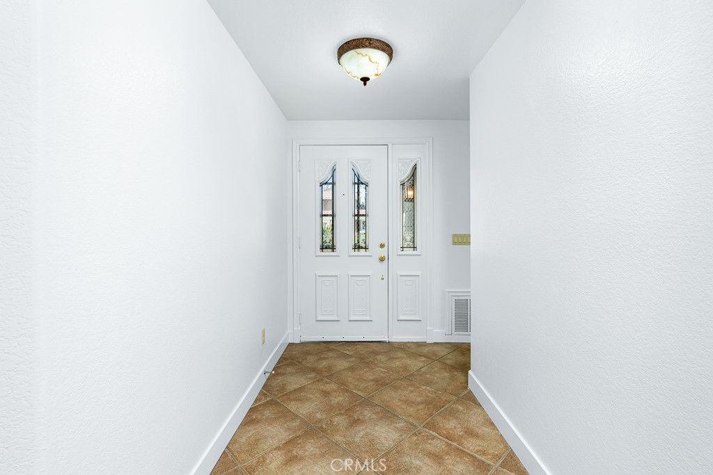 31211 Corte Alhambra, Temecula, CA 92592 — photo 5