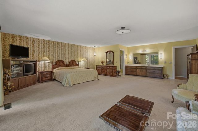 2718 Arden Drive, Lenoir, NC 28645