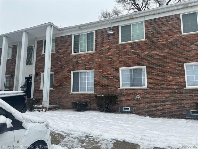 39477 Van Dyke Avenue, Sterling Heights, MI 48313