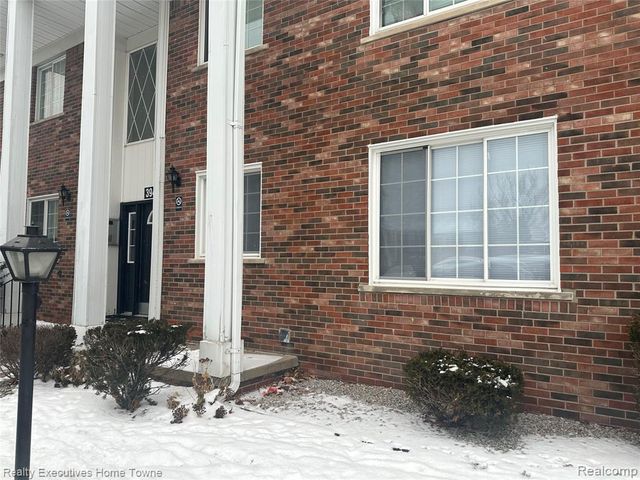 39477 Van Dyke Avenue, Sterling Heights, MI 48313