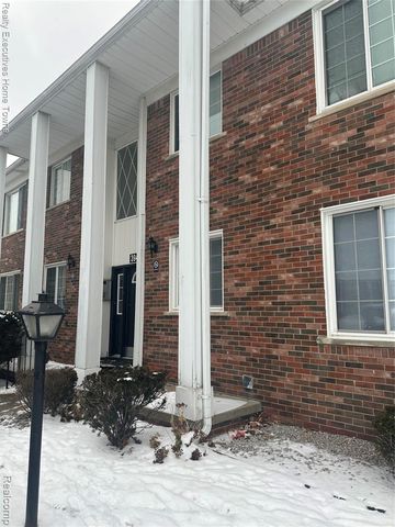 39477 Van Dyke Avenue, Sterling Heights, MI 48313