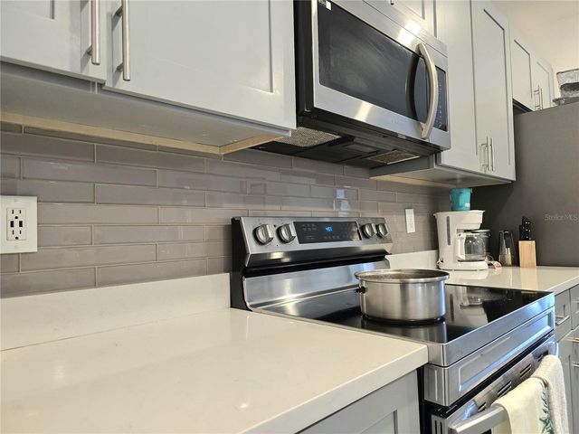 4956 JACKSON STREET, Winter Haven, FL 33884