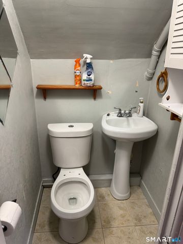 110 Cedar Street, Norwich, CT 06360