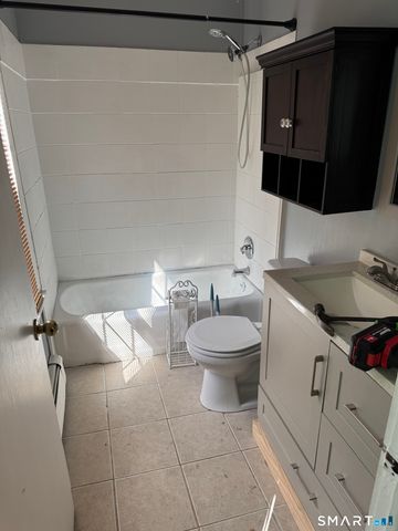 110 Cedar Street, Norwich, CT 06360