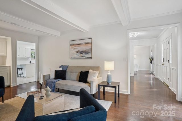 10016 Whitethorn Drive, Charlotte, NC 28277