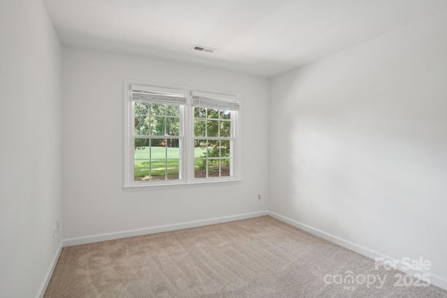 10016 Whitethorn Drive, Charlotte, NC 28277