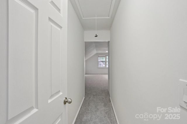 10016 Whitethorn Drive, Charlotte, NC 28277