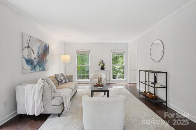 10016 Whitethorn Drive, Charlotte, NC 28277