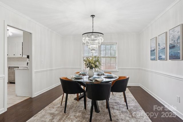 10016 Whitethorn Drive, Charlotte, NC 28277