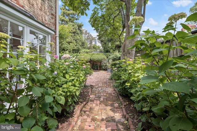 3019 N ST NW, Washington, DC 20007