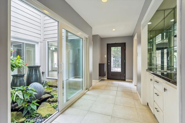 1706 Cherry Bend Drive, Houston, TX 77077