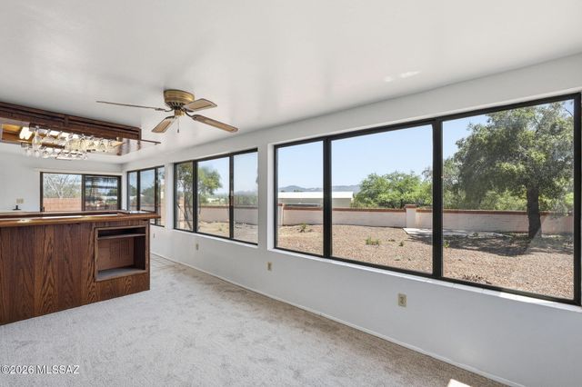 174 E Camino De Diana, Green Valley, AZ 85614