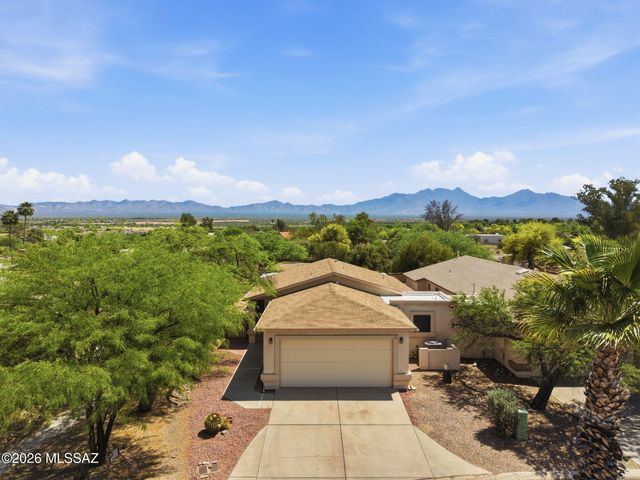 174 E Camino De Diana, Green Valley, AZ 85614