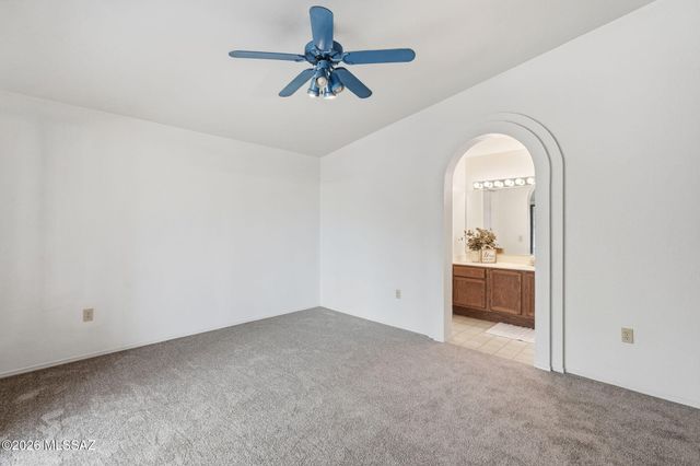 174 E Camino De Diana, Green Valley, AZ 85614