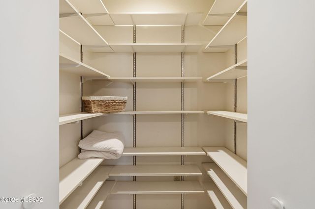 174 E Camino De Diana, Green Valley, AZ 85614